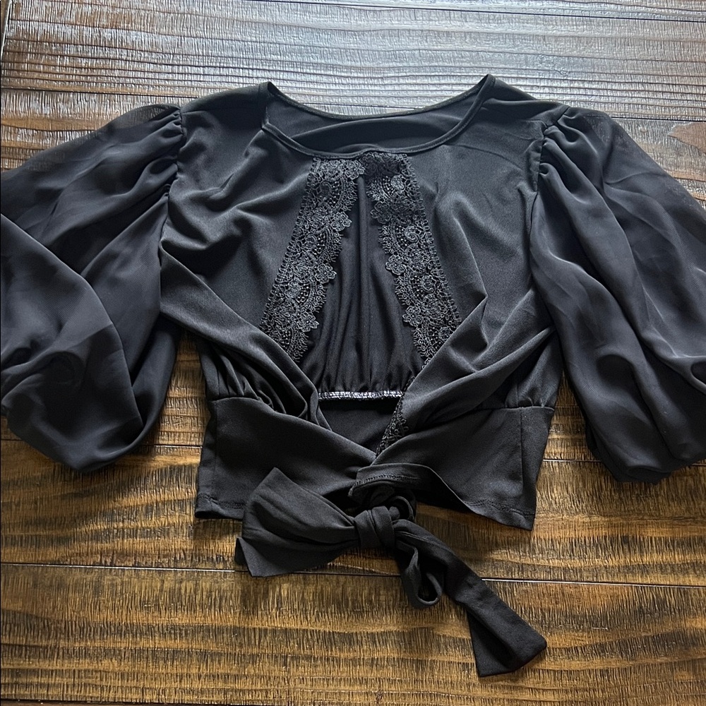 Francesca's Collections Black Lace Puff Sleeve Blouse
